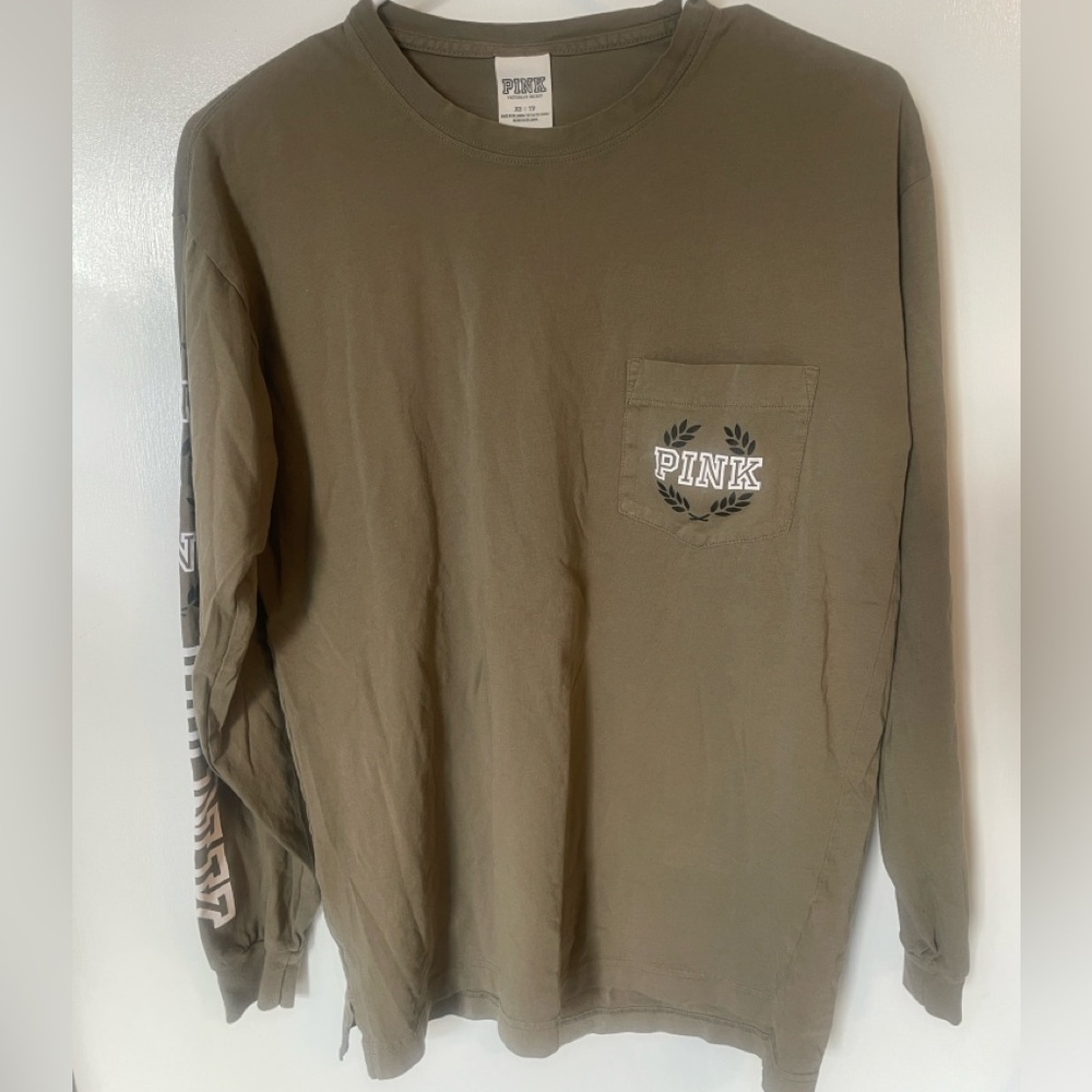 PINK Victoria's Secret Long Sleeve Tee